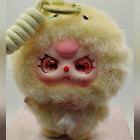 Baby Three Mini Bunny "Chu Chu wanna hug hug!" - Picture 3 of 4